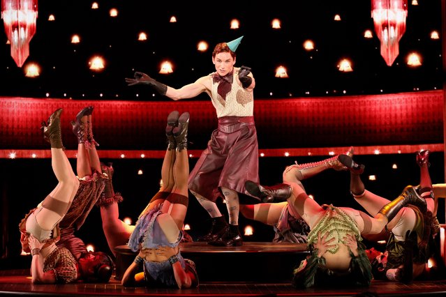 English actor Eddie Redmayne and the cast of “Cabaret at the Kit Kat Club” perform onstage during The 77th Annual Tony Awards at David H. Koch Theater at Lincoln Center on June 16, 2024 in New York City. (Photo by Theo Wargo/Getty Images for Tony Awards Productions)