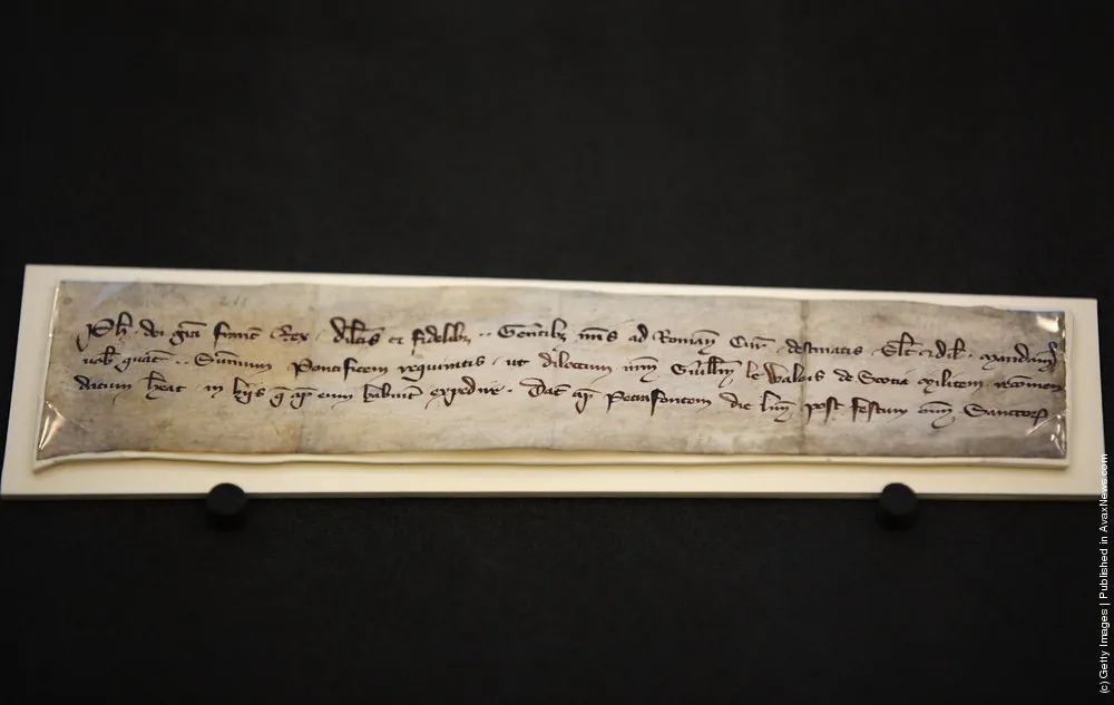 700 Year Old Letter Found In The Possession Of William Wallace Returns To Scotland