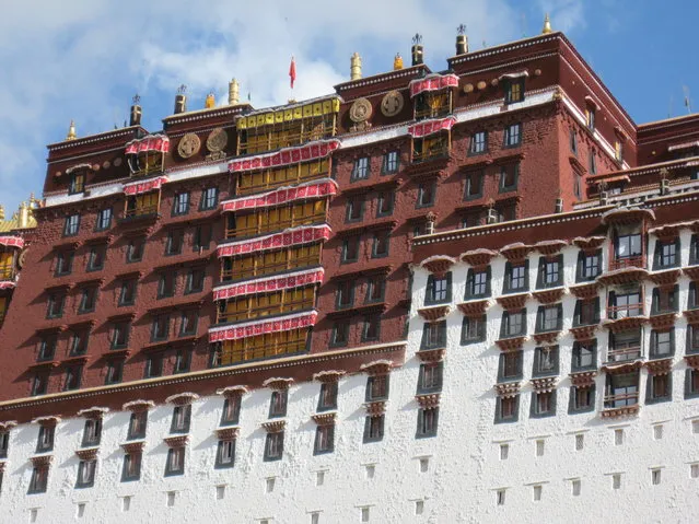 Potala Palace In Tibetan