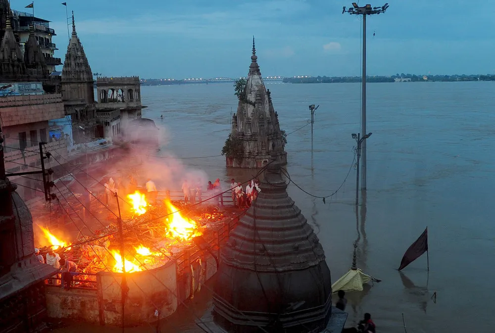 Floods Stop Funerals in India Holy City