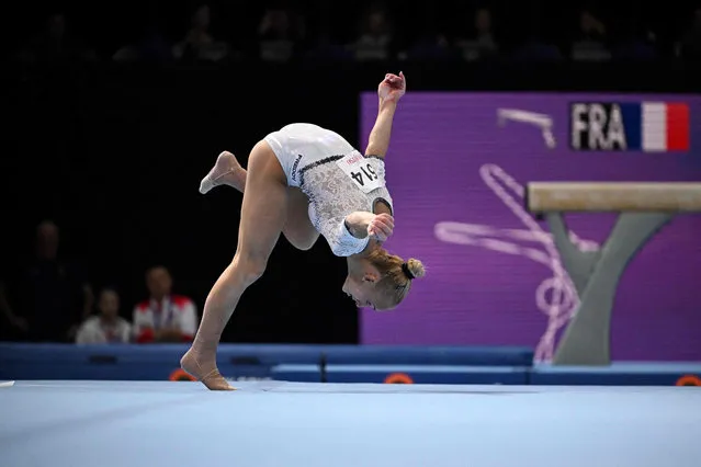 Italy's Alice D'Amato falls as she competes on the Floor Exercise in the Women's Individual All-Around Final during the 52nd FIG Artistic Gymnastics World Championships, in Antwerp, northern Belgium, on October 6, 2023. (Photo by Lionel Bonaventure/AFP Photo)