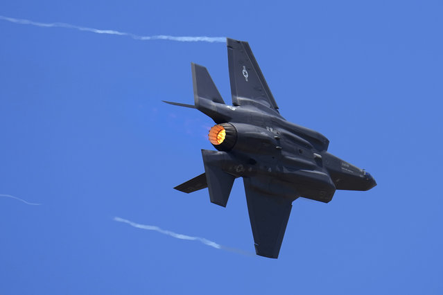 U.S. Air Force fighter aircraft F-35 performs aerobatic maneuvers on the second day of the Aero India 2023 at Yelahanka air base in Bengaluru, India, Tuesday, February 14, 2023. On Monday Jan. 29, 2024, The Czech Republic's government inked a deal with the United States to acquire two dozen U.S. F-35 fighter jets in a deal worth around 150 billion Czech koruna ($6.5 billion). (Photo by Aijaz Rahi/AP Photo)