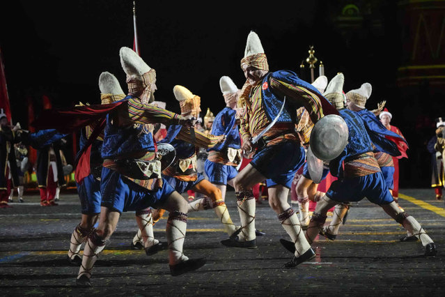 Members of Turkish historical military band perform during the Spasskaya Tower International Military Music Festival in Red Square in Moscow, Russia, Friday, August 23, 2024, with foreign participants include Belarus, Venezuela, Egypt, China, Thailand, Turkey, South Africa and Guinea. (Photo by Alexander Zemlianichenko/AP Photo)