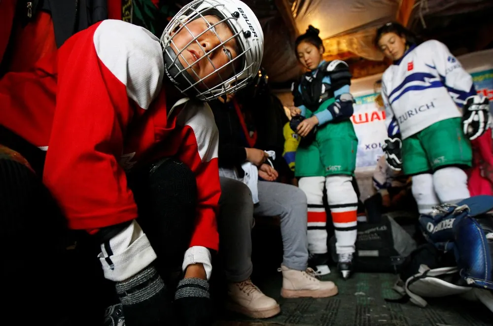 Kyrgyzstan's First Female Hockey Team