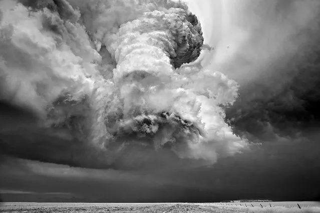 During the first storm Dobrowner chased with Hill, he became awestruck by the storm as it moved toward them at 40 miles per hour. “I just stood there, mesmerized, with Roger shouting, We gotta go! We gotta go, now!'” said Dobrowner. Here: “Arm of God”, Galacia, Kan., 2009. (Photo by Roger Hill)