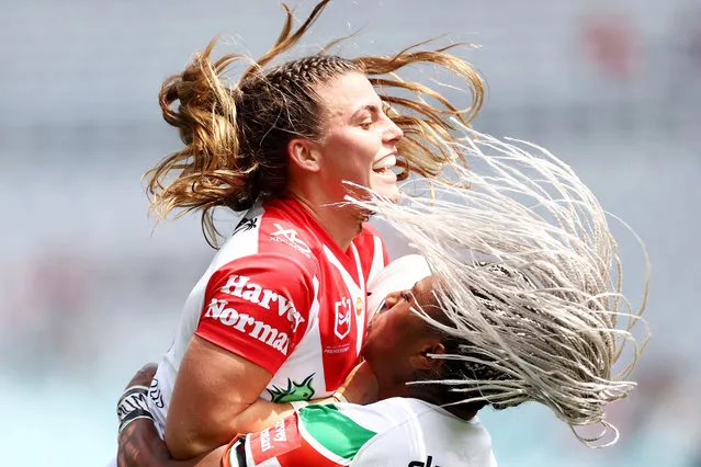 Jessica Sergis of the Dragons is tackled by Ellia Green of the Warriors during the round three NRLW match between the St George Illawarra Dragons and the New Zealand Warriors at ANZ Stadium on October 17, 2020 in Sydney, Australia. (Photo by Cameron Spencer/Getty Images)