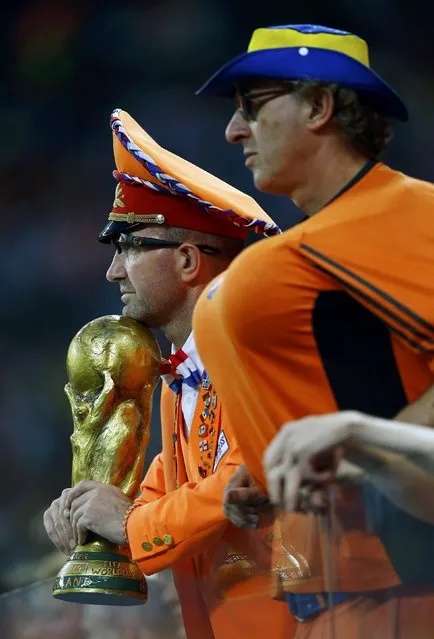Netherland's fans watch the 2014 World Cup semi-finals against Argentina at the Corinthians arena in Sao Paulo July 9, 2014. (Photo by Darren Staples/Reuters)