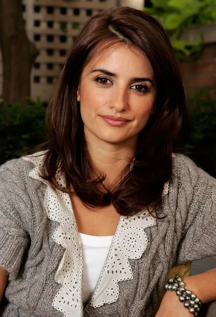Actress Penelope Cruz of the film “Volver” poses for portraits at the Intercontinental Hotel during the Toronto International Film Festival on September 10, 2006 in Toronto, Canada. (Photo by Carlo Allegri/Getty Images)