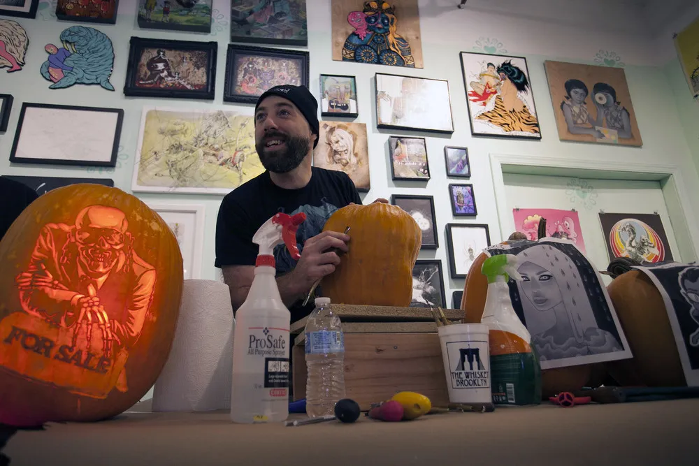 Maniac Pumpkin Carvers Workshop