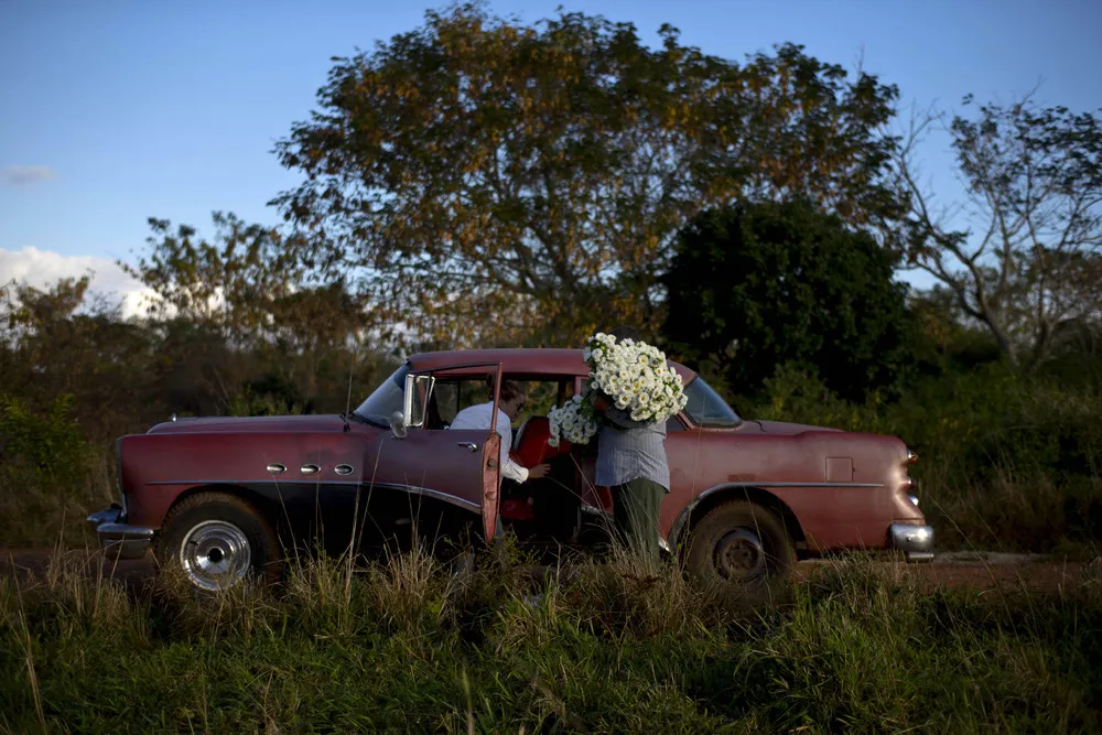 Cuba Flower Vendor Photo Essay