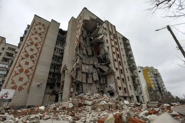 Damaged apartment blocks  in the town of Lyman, Donetsk region, Ukraine, 22 January 2023. Lyman was re-captured by Ukraine's armed forces in October. Before the beginning of active combat action population of Lyman was around 41,000. After being under Russian occupation, without electricity, water and gas supply, infrastructure is slowly renewing. Russian troops entered Ukraine terriroty on 24 February 2022, starting an armed conflict that has provoked destruction and a humanitarian crisis. (Photo by Oleg Petrasyuk/EPA/EFE)