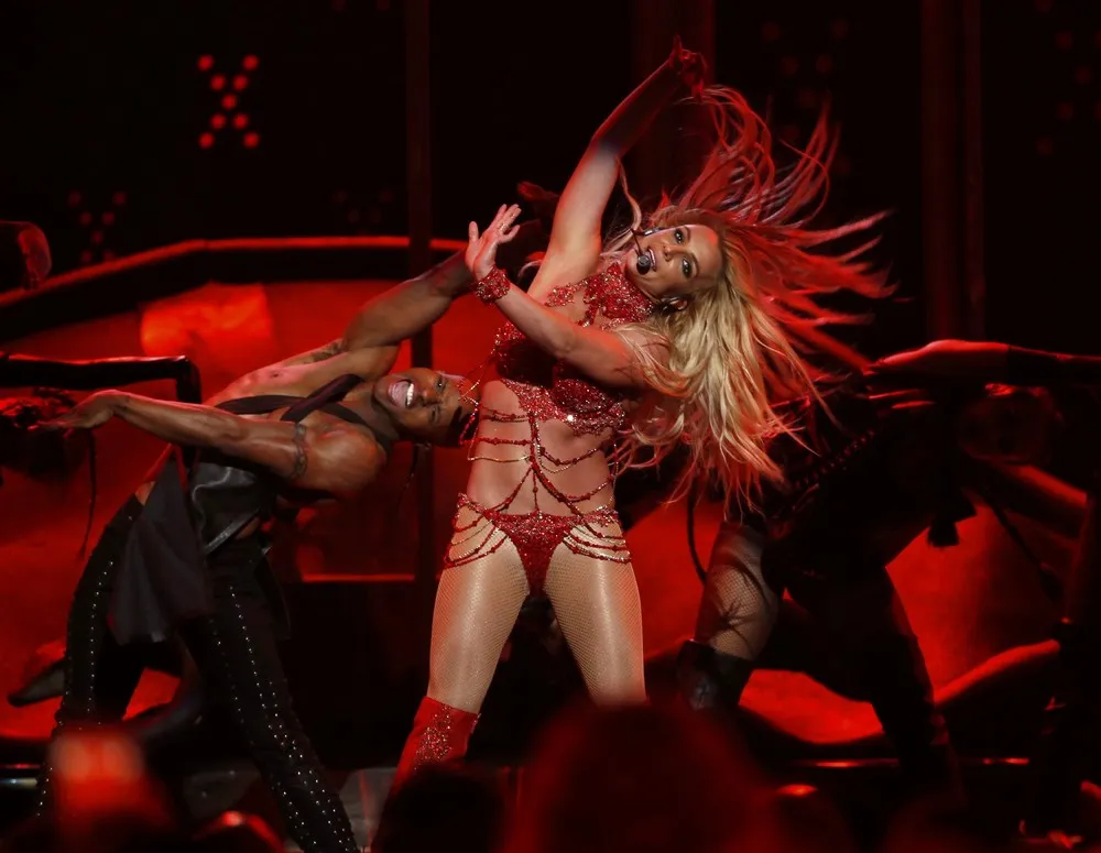 Scenes from the 2016 Billboard Music Awards