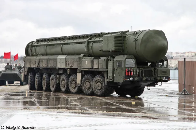 RT-2PM2 Topol-M TEL with presumably Yars system transport-launch container