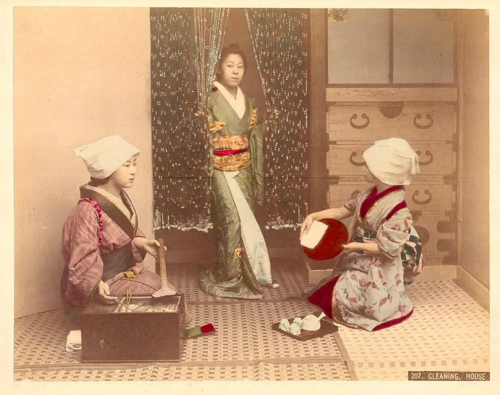 Japanese 130 Years Ago, Part III. Photos By Kusakabe Kimbei