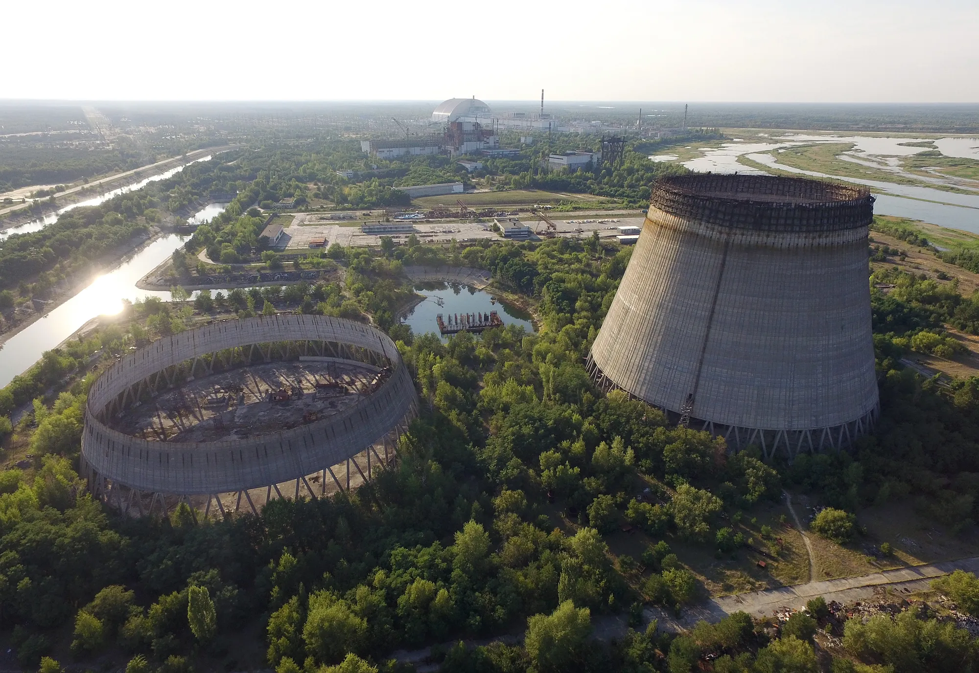 Высота аэс. Чернобыль. Градильня в Припяти. ЧАЭС. Атомная электростанция Чернобыль сейчас.