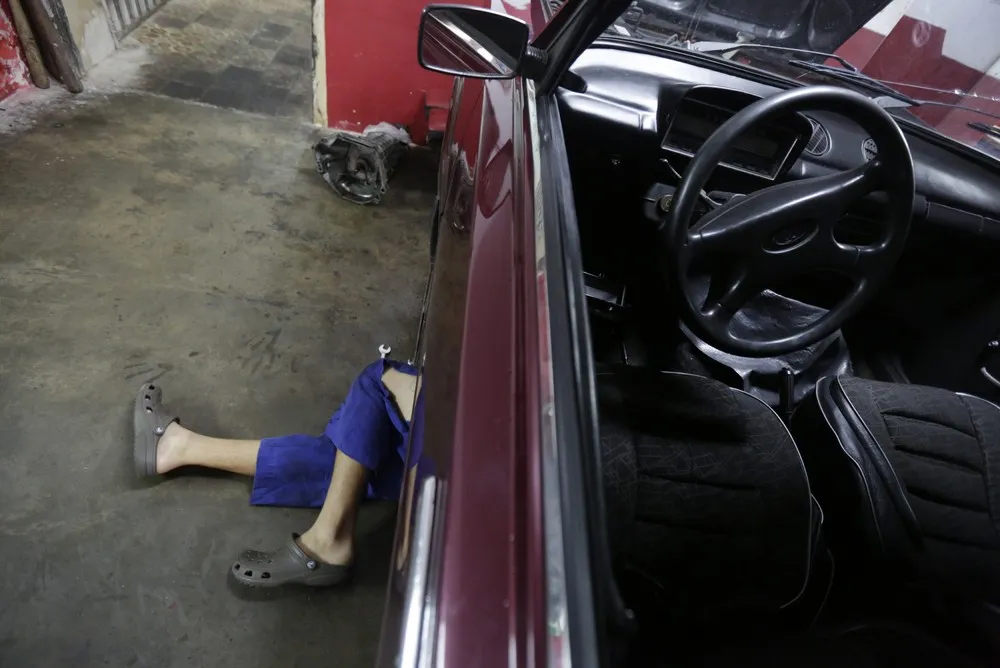 Miami Mechanic is Mr. Fix-It for Russian Cars in Cuba