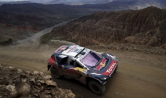 Carlos Sainz of Spain drives his Peugeot during the fifth stage Jujuy-Uyuni in the Dakar Rally 2016 near Uyuni, Bolivia, January 7, 2016. (Photo by Marcos Brindicci/Reuters)