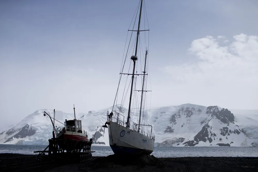 Other-World Sights Await Antarctica Tourists