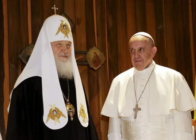 Pope Francis (R) looks at Russian Orthodox Patriarch Kirill during their meeting in Havana, February 12, 2016. (Photo by Max Rossi/Reuters)