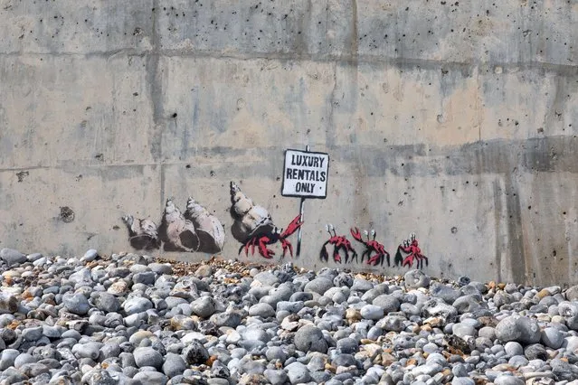 Banksy – Luxury Rentals Only mural in Cromer, Norfolk, UK on March 2024. Painted as part of The Great British Spraycation. (Photo by Alamy Stock Photo)