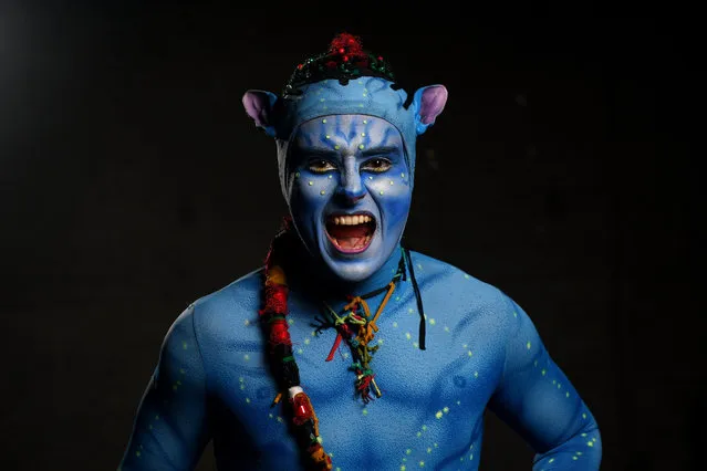 Cirque du Soleil performer Daniel Crispin poses for a photograph in Sydney, New South Wales, Australia, 30 May 2017. Cirque du Soleil's “TORUK – The First Flight”, inspired by James Cameron's epic science fiction film “Avatar”, will be performed in Brisbane, Sydney, Melbourne and Adelaide beginning on 05 October. (Photo by Paul Miller/EPA)