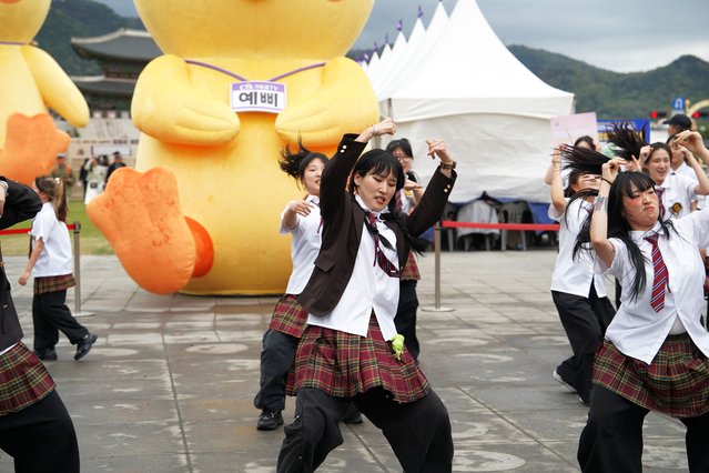 Hundreds of Christians gather at Gwanghwamun Square in Seoul, South Korea, on April 19, 2025, to celebrate the Easter Festival, joining believers around the world in marking one of Christianity's most significant holidays. The event features joyful celebrations including live music, dancing, and performances by local church groups. Organized annually by several Christian organizations, the festival aims to bring together people of all ages to reflect on the resurrection of Jesus Christ and to celebrate with joy and hope. (Photo by Hwawon Lee/Anadolu via Getty Images)