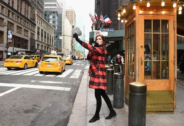 Model Hilary Rhoda suprises New Yorkers with a 'Holiday after the Holiday' by Westin Hotels and Resorts on November 24, 2015 in New York City. (Photo by Dimitrios Kambouris/Getty Images for Westin Hotels & Resorts)