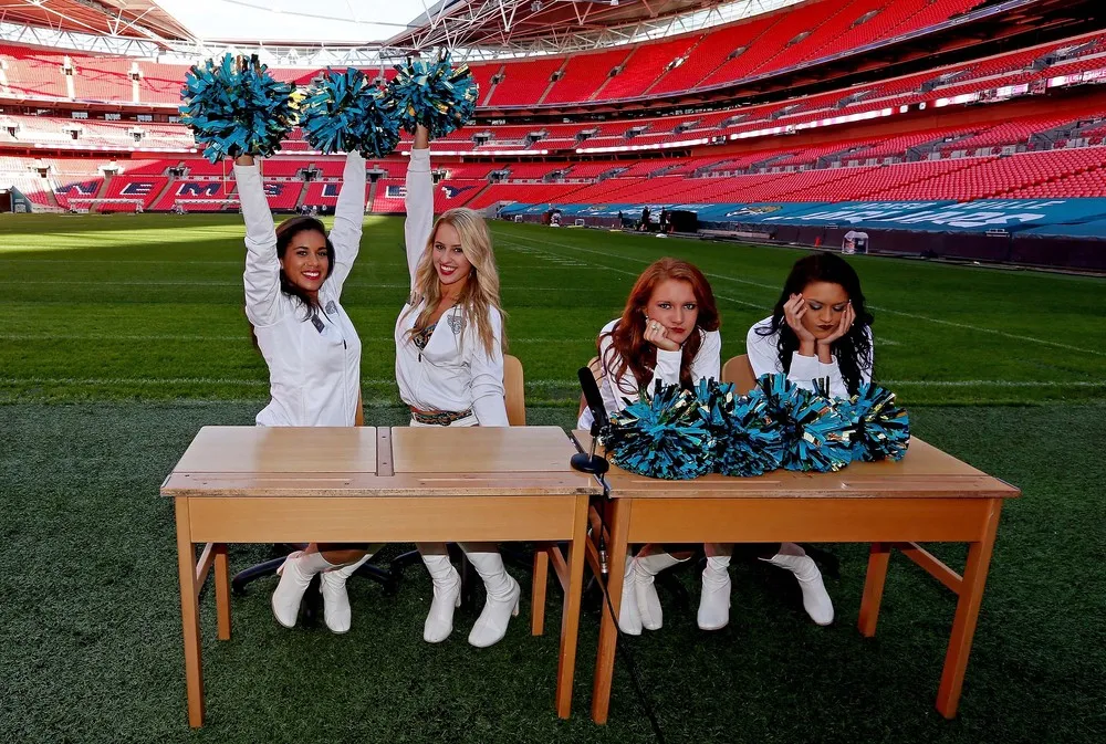 The Jacksonville Jaguars Cheerleaders Tour London