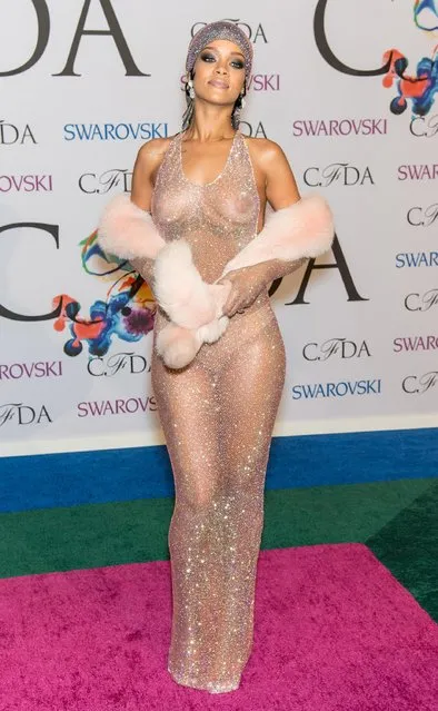 Recipient of the 2014 CFDA Fashion Icon Award, Rihanna attends the 2014 CFDA fashion awards at Alice Tully Hall, Lincoln Center on June 2, 2014 in New York City. (Photo by Gilbert Carrasquillo/FilmMagic)