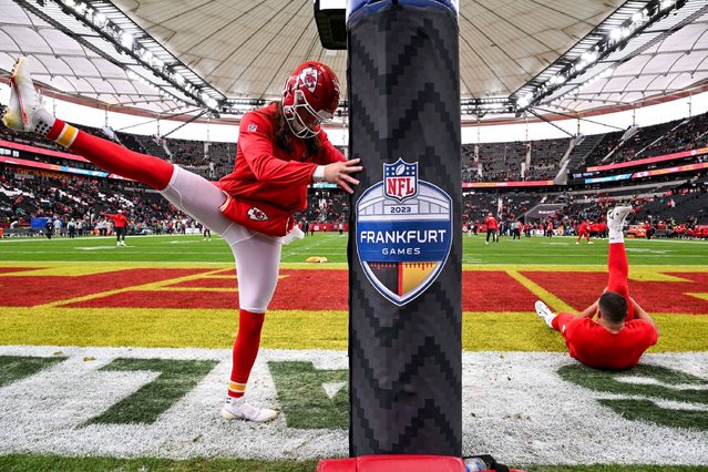 Kansas City Chiefs players warm up prior to the NFL game between Miami Dolphins and Kansas City Chiefs at the Waldstadion in Frankfurt am Main, western Germany on November 5, 2023. (Photo by Kirill Kudryavtsev/AFP Photo)