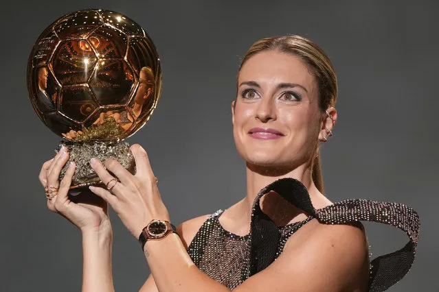 Barcelona's Alexia Putellas celebrates after winning the women's Ballon d'Or during the 66th Ballon d'Or ceremony at Theatre du Chatelet in Paris, France, Monday, October 17, 2022. (Photo by Francois Mori/AP Photo)