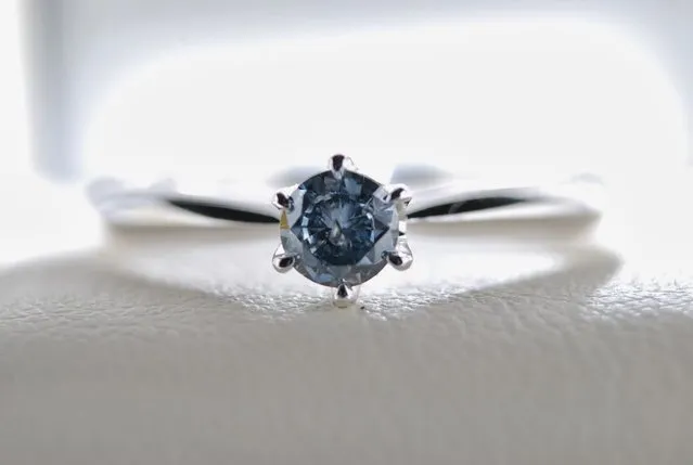 Swiss Company Turns People’s Ashes Into Diamonds