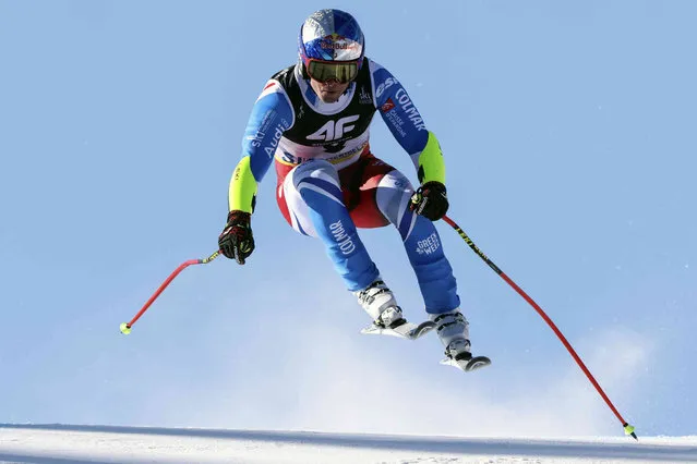 France's Alexis Pinturault speeds down the course during an alpine ski, men's World Championship super-G race, in Courchevel, France, Thursday, February 9, 2023. (Photo by Alessandro Trovati/AP Photo)
