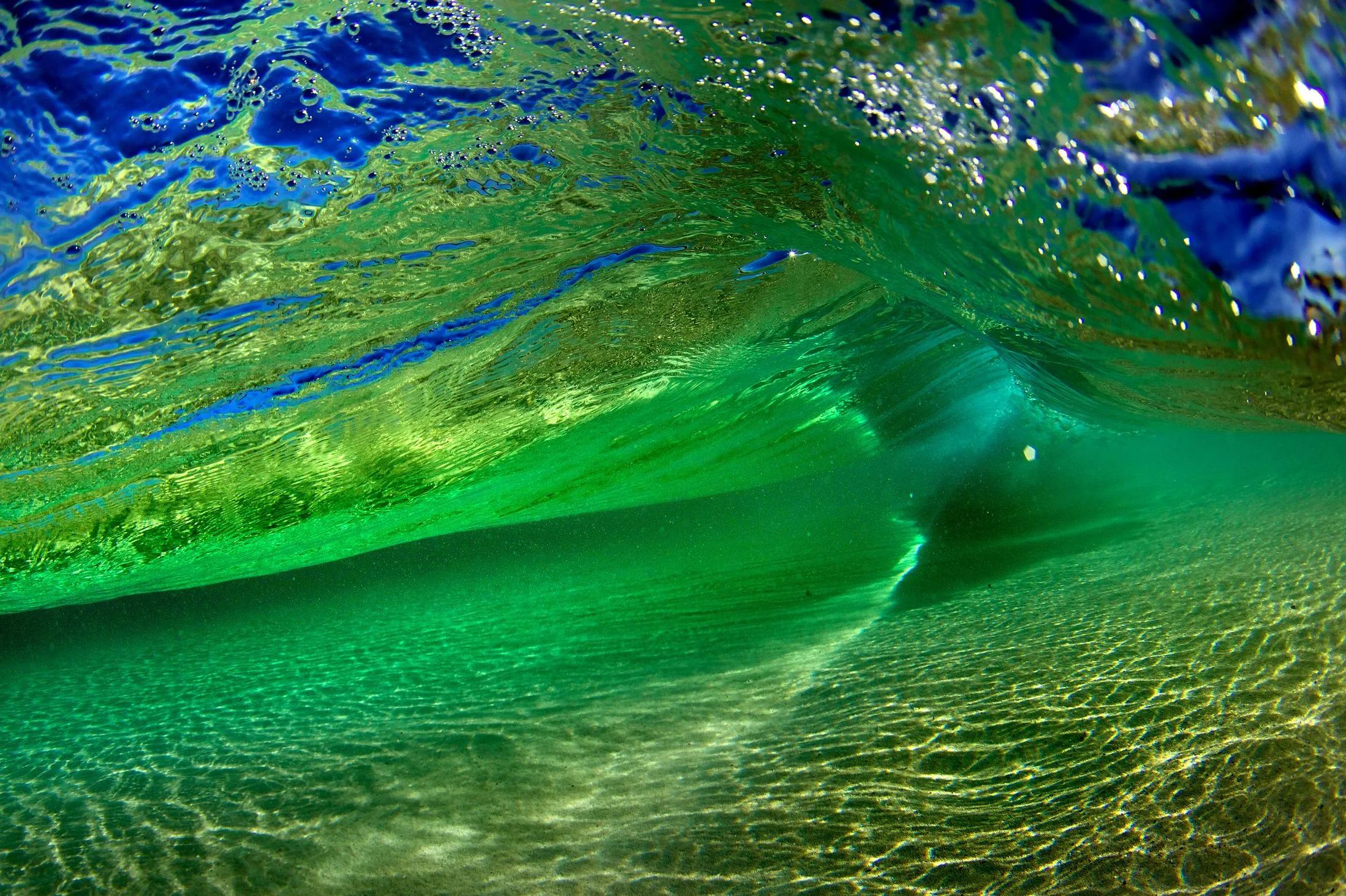 Покажи фотографию воды. Красота моря. Море изумрудного цвета. Зеленое море. Зеленый океан.