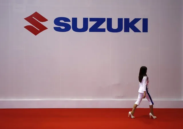 The logo of Suzuki Motors is displayed at the 44th Tokyo Motor Show in Tokyo, Japan, in this November 2, 2015 file photo. Japan's Toyota Motor Corp and Suzuki Motor Corp on January 27, 2016 denied a newspaper report they were discussing a potential partnership that could include a capital tie-up. (Photo by Issei Kato/Reuters)