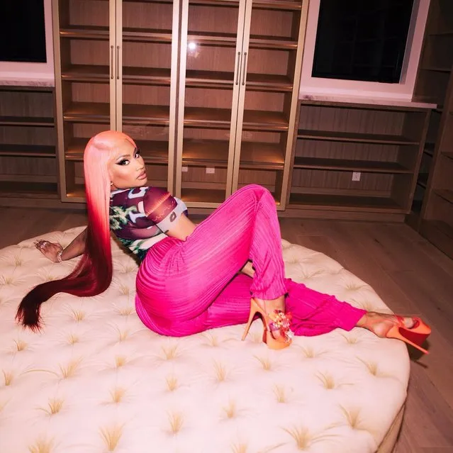 Trinidadian-born rapper, singer and songwriter based in the United States Onika Tanya Maraj-Petty, known professionally as Nicki Minaj in the last decade of March 2023 models her hot pink pants. (Photo by nickiminaj/Instagram)