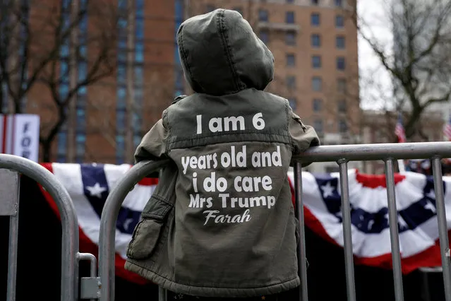 Farah Asgarally, 7 from Newark, waits by the stage ahead of U.S. Senator Cory Booker's Hometown Kickoff event, part of the senator's “Justice for All” tour, the first such national tour of his presidential campaign in Newark, New Jersey, U.S., April 13, 2019. (Photo by Andrew Kelly/Reuters)