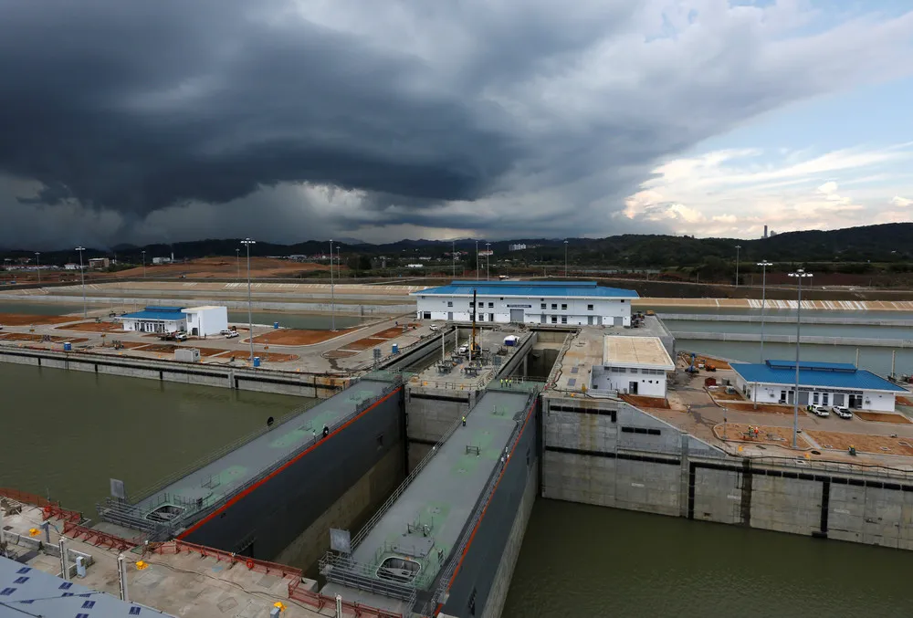 Expanding the Panama Canal