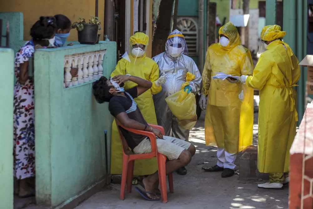 The Day in Photos – April 18, 2020, Part 2/2