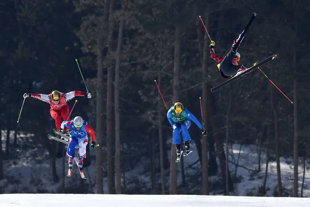 Christopher Delbosco of Canada crashes in the Freestyle Skiing Men's Ski Cross 1/8 finals on day 12 of the PyeongChang 2018 Winter Olympic Games at Phoenix Snow Park on February 21, 2018 in Pyeongchang-gun, South Korea. (Photo by David Ramos/Getty Images)