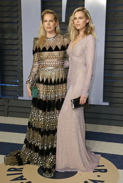 Sara Foster and sister Erin Foster, comedy writer attend the 2018 Vanity Fair Oscar Party hosted by Radhika Jones at the Wallis Annenberg Center for the Performing Arts on March 4, 2018 in Beverly Hills, California. (Photo by Danny Moloshok/Reuters)