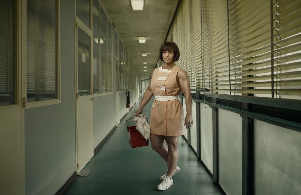 “Bodybuilders’ World” Project by Photographer Kurt Stallaert