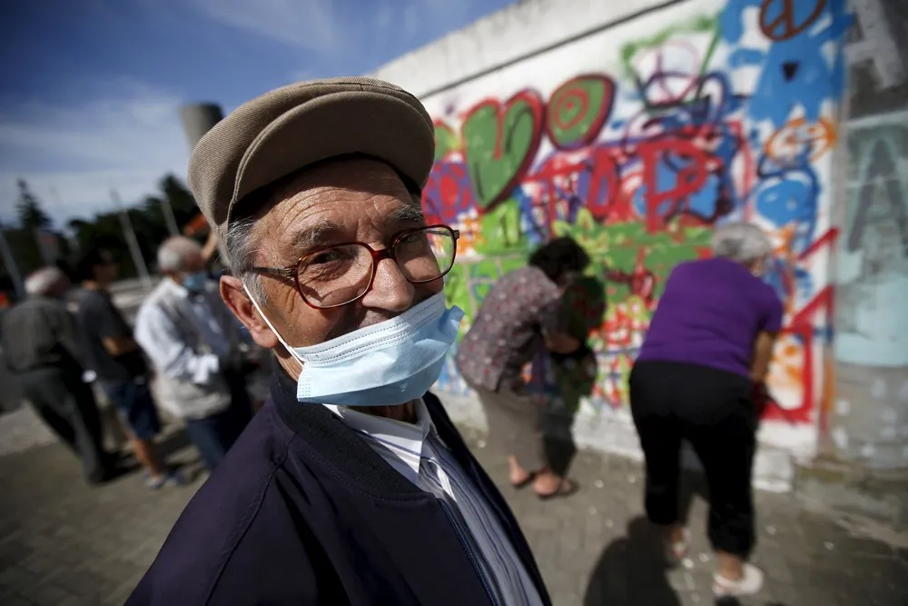 A Graffiti Class for the Elderly