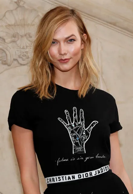 Model Karlie Kloss poses during a photocall before French fashion house Christian Dior Fall/Winter 2017-2018 women's ready-to-wear collection during Fashion Week in Paris, France on March 3, 2017. (Photo by Gonzalo Fuentes/Reuters)