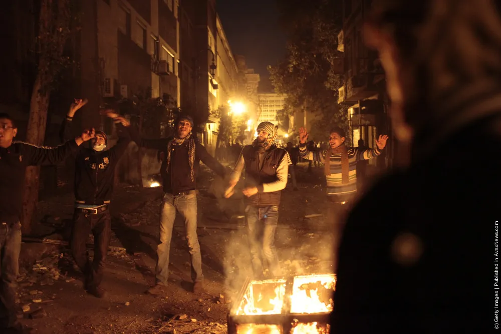 Egyptian Protesters Clash With Police