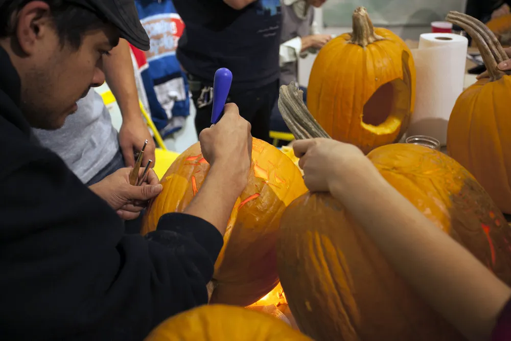 Maniac Pumpkin Carvers Workshop