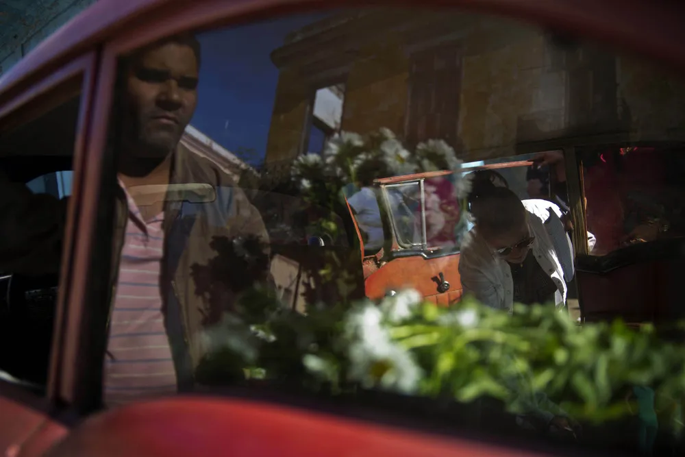 Cuba Flower Vendor Photo Essay