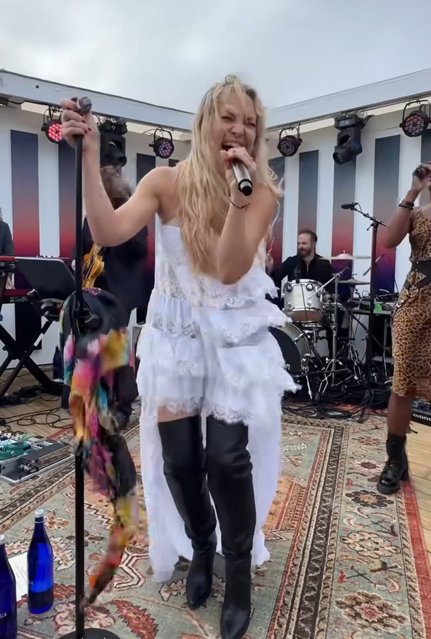 American actress and singer Kate Hudson performs with her band and DJ Pee Wee at The Surf Lodge in Montauk on July 13, 2024. (Photo by The Mega Agency)