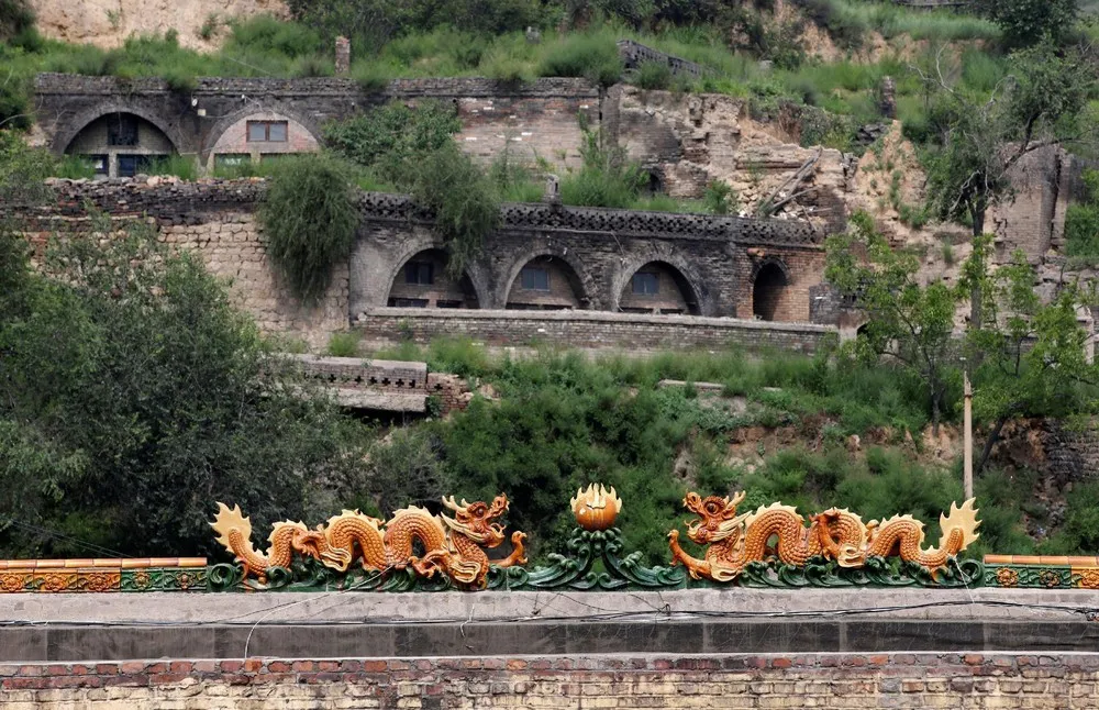 China's Sinking Towns