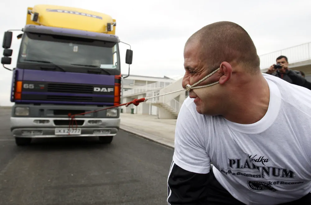 Lasha Pataraia Pulls Eight-ton Truck with his Ear